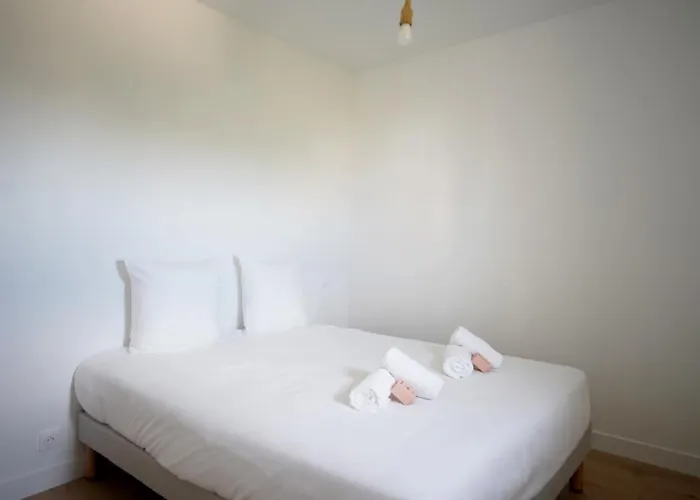 Centre - Jet D'eau - T2 Grande * 莱萨布勒-多洛讷